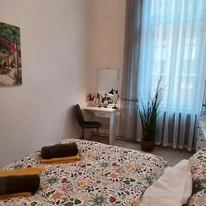 https://palace-apartman.inbudapesthotels.com